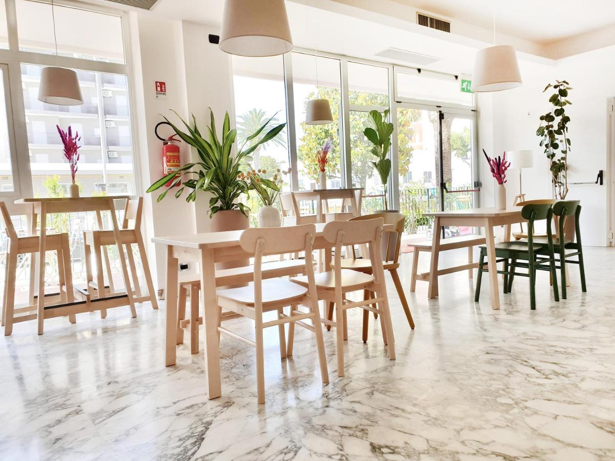 Hotel Blumen 산베네데토델트론토 외부 사진