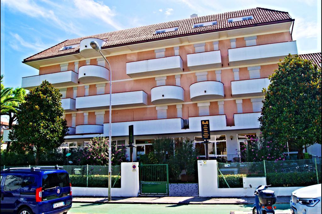 Hotel Blumen 산베네데토델트론토 외부 사진