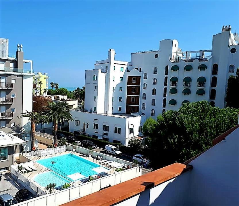 Hotel Blumen 산베네데토델트론토 외부 사진